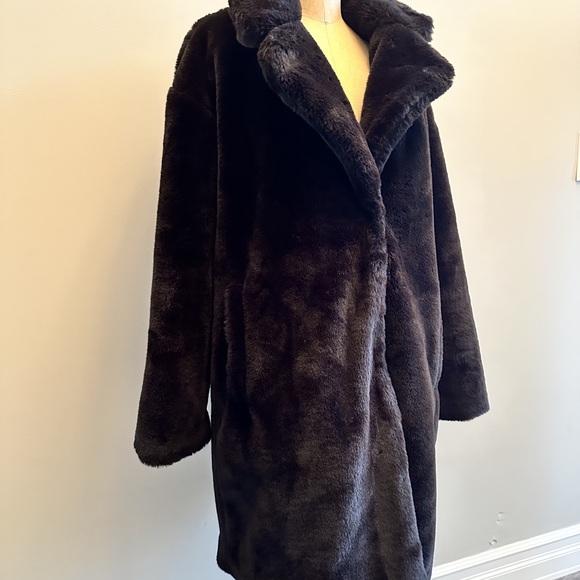 ICHI super soft faux fur jacket with big collar and pockets - Picture 6 of 10